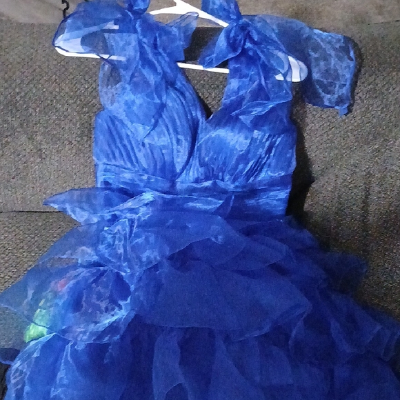 BLUE DRESS - Picture 1 of 1